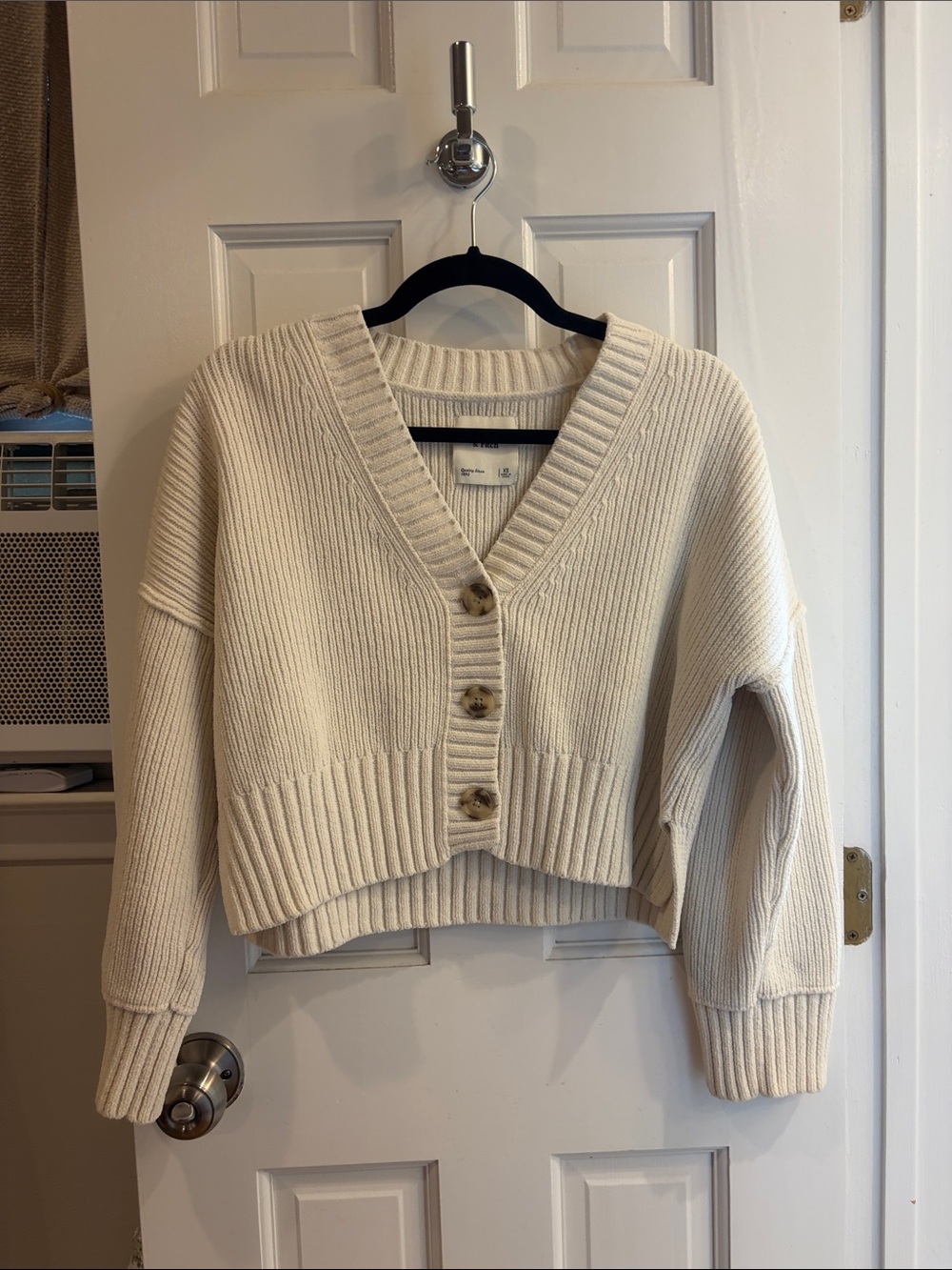 Abercrombie & Fitch Cream Ribbed V-Neck Button Cardigan
